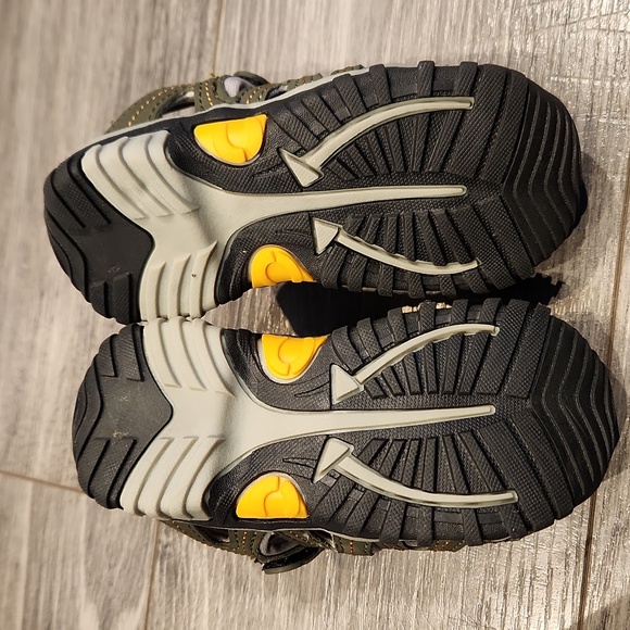 EUC Hobibear Boys sz 1.5 sandals w/velcro straps - Picture 7 of 10